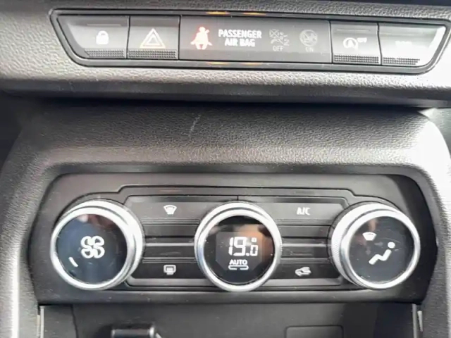Dacia Sandero eco-g 100 — photo 30