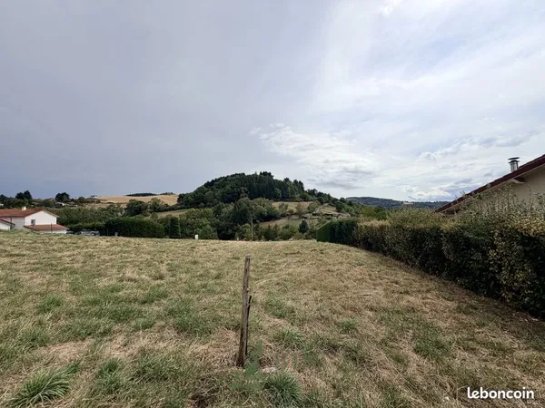 Terrain 1180 m² Saint-Victor-sur-Rhins