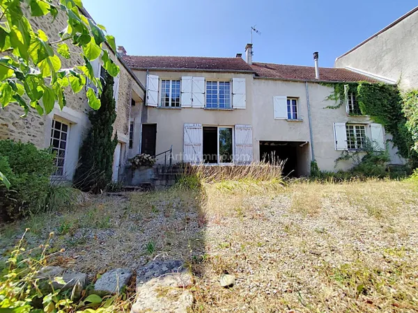 Maison 3 pièces 241 m²