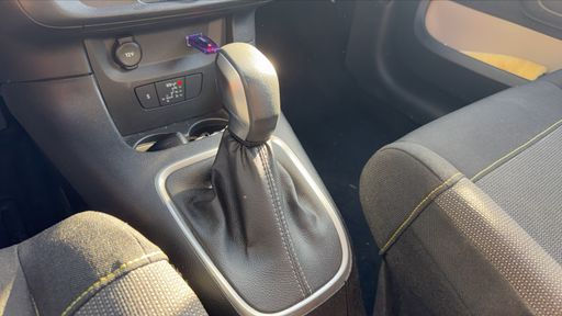 Citroen C3 1.2 PureTech 110 EAT6 - Shine – 2022 – 32124 km – Essence – Boîte Automatique — photo 7