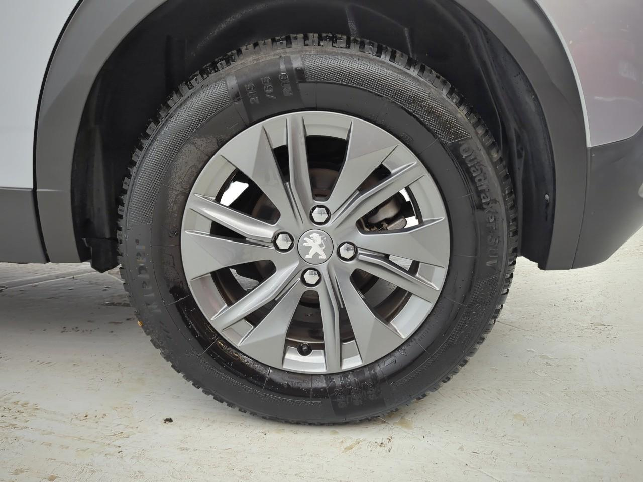 Peugeot 2008 puretech 130 s&s eat8 style — photo 11
