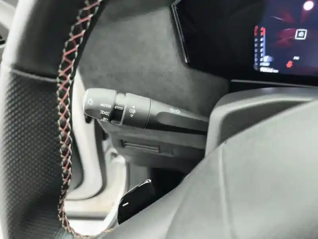 Ds Ds 4 bluehdi 130 eat8 performance line+ — photo 18