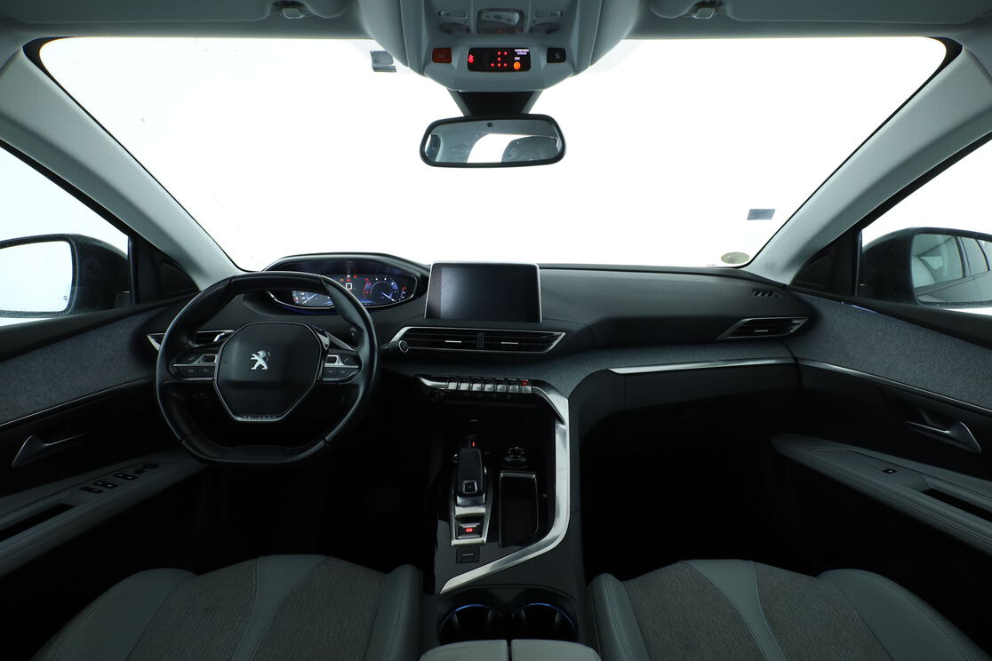 Peugeot 5008 1.5 Blue-HDi Allure EAT8 — photo 11