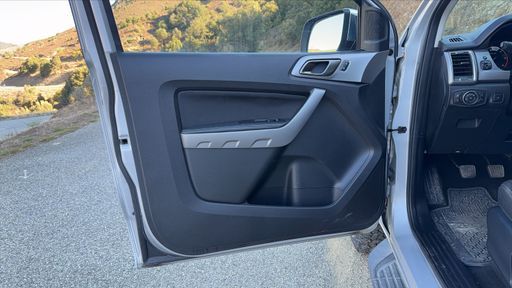 Ford Ranger 2.0 EcoBlue 170 - Xlt – 2021 – 45305 km – Diesel – Boîte Manuelle — photo 44