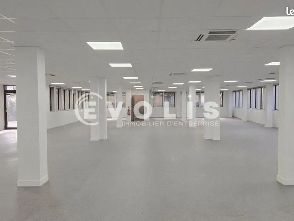 Bureaux 397 m²