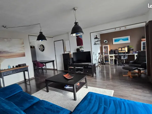 T3 77m² lumineux, vue dégagée, copropriété sécurisée - Échirolles