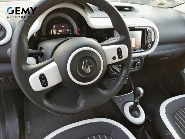 Renault Twingo iii e-tech — photo 13