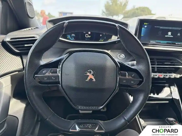 Peugeot 2008 electrique 136 ch — photo 17