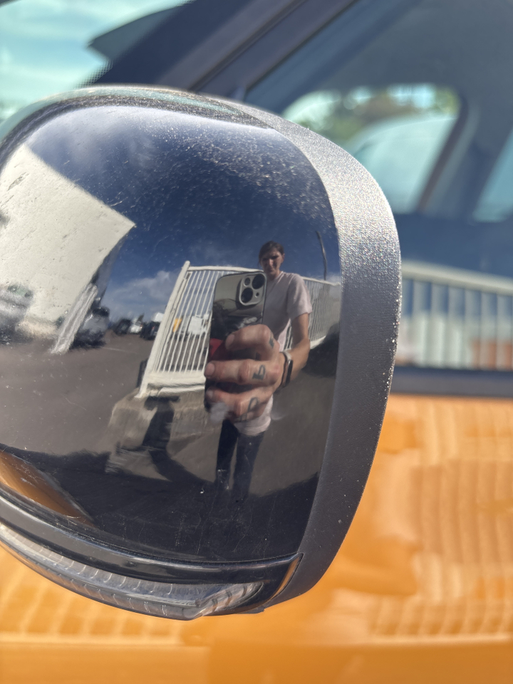 Renault Scenic TCe 140 FAP EDC — photo 27