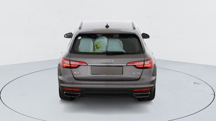 Audi A4 Avant — photo 6