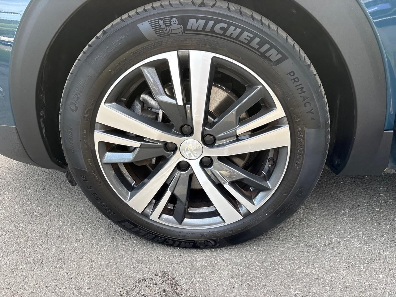 Peugeot 3008 hybrid 225ch roadtrip e-eat8 — photo 11