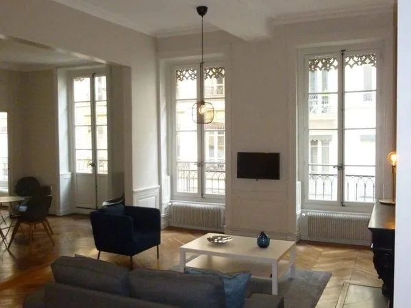 Appartement 3 pièces 117 m²