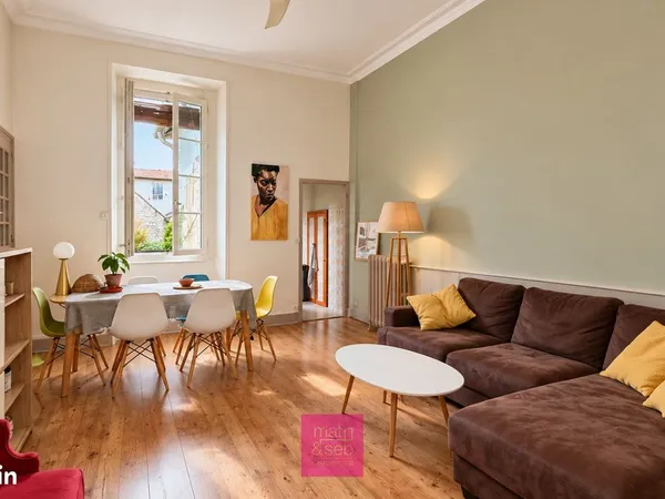Appartement 5 pièces 98 m²