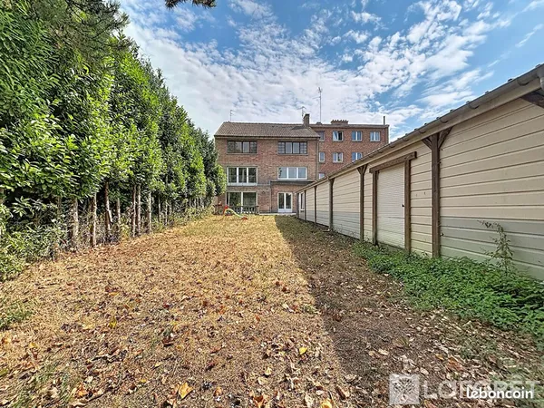 Maison 5 pièces 200 m²