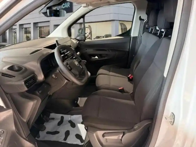 Citroën Berlingo van m charge utile majorée diesel 130ch — photo 14