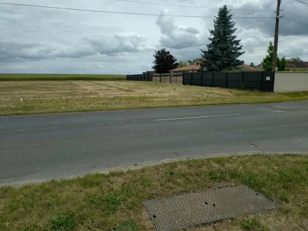 Terrain constructible 811m² Ferriéres en Gatinais