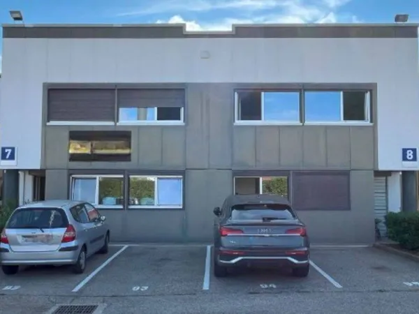 Local d'activité 434 m²