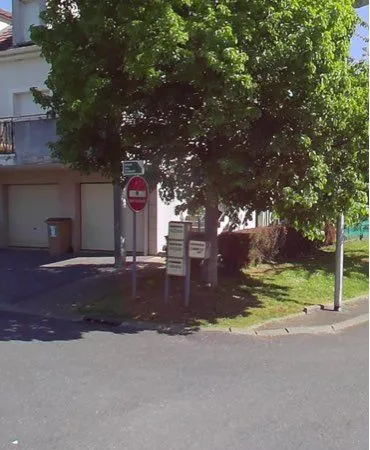 Duplex à la Haie Bertrand très bon compromis avec une maison dans un quartier très recherché de Vill