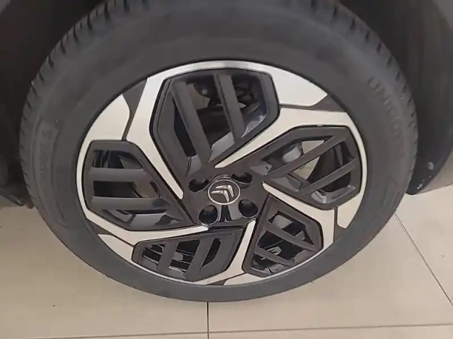 Citroën C4 puretech 130 s&amp;s bvm6 — photo 35