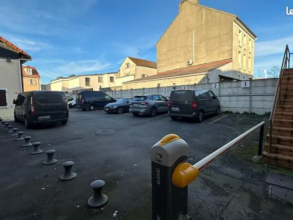 Place de parking à vendre - Meaux