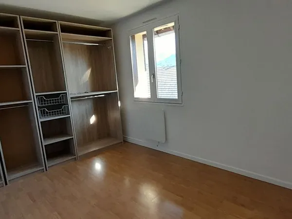 A louer appartement dans villa