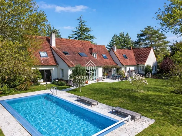 Maison 8 pièces 166 m²