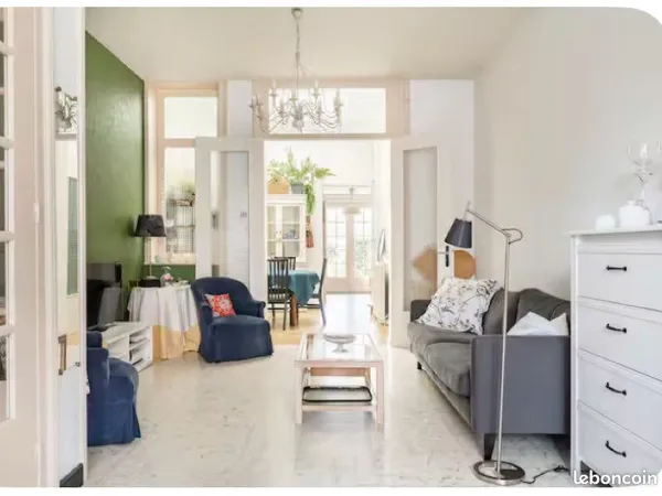 Chambre dans maison 1930