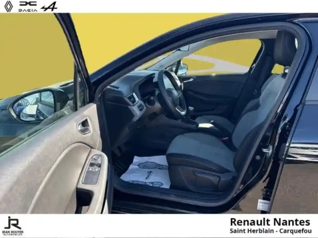 Renault Clio 1.5 blue dci 100ch evolution - auto ecole — photo 13