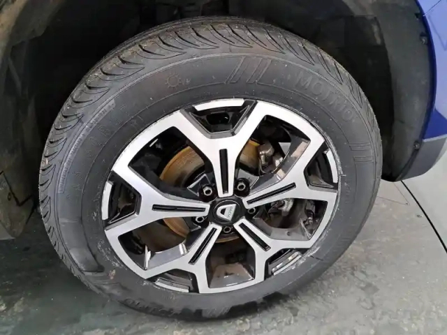 Dacia Duster blue dci 115 4x2 — photo 16