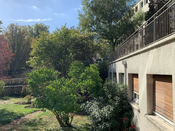 Studio 1 pièce 14 m²