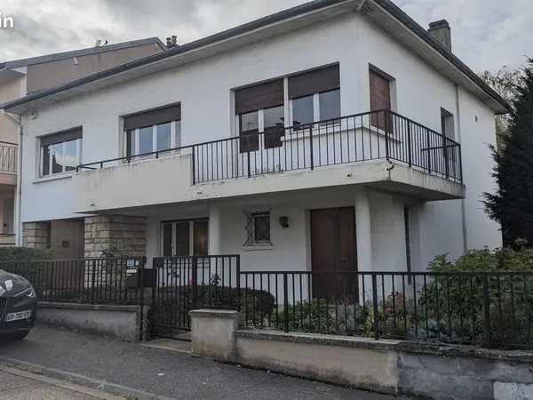 Villers-lès-Nancy - Quartier recherché - Maison familiale de 140 m² - 5 chambres - Jardin - Exposée 