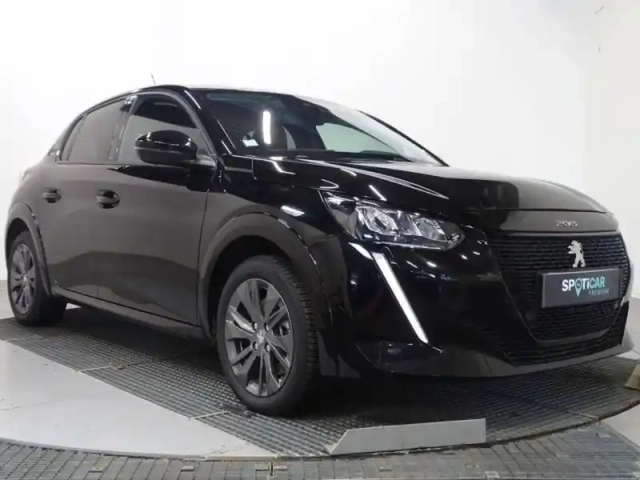Peugeot 208 e- 136ch style — photo 3