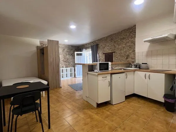 Codognan Studio meublé