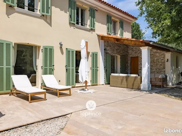 Maison 6 pièces 150 m²