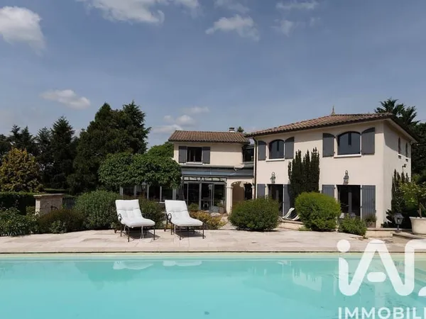 Demeure 8 pièces 350 m²