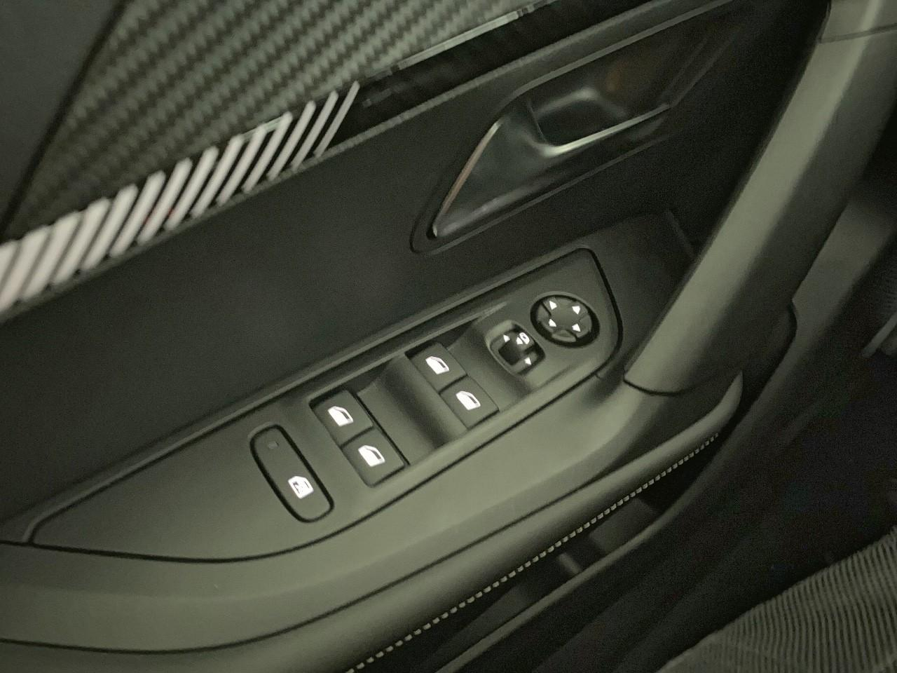 Peugeot 2008 hybrid 145 ch e-dcs6 allure — photo 20