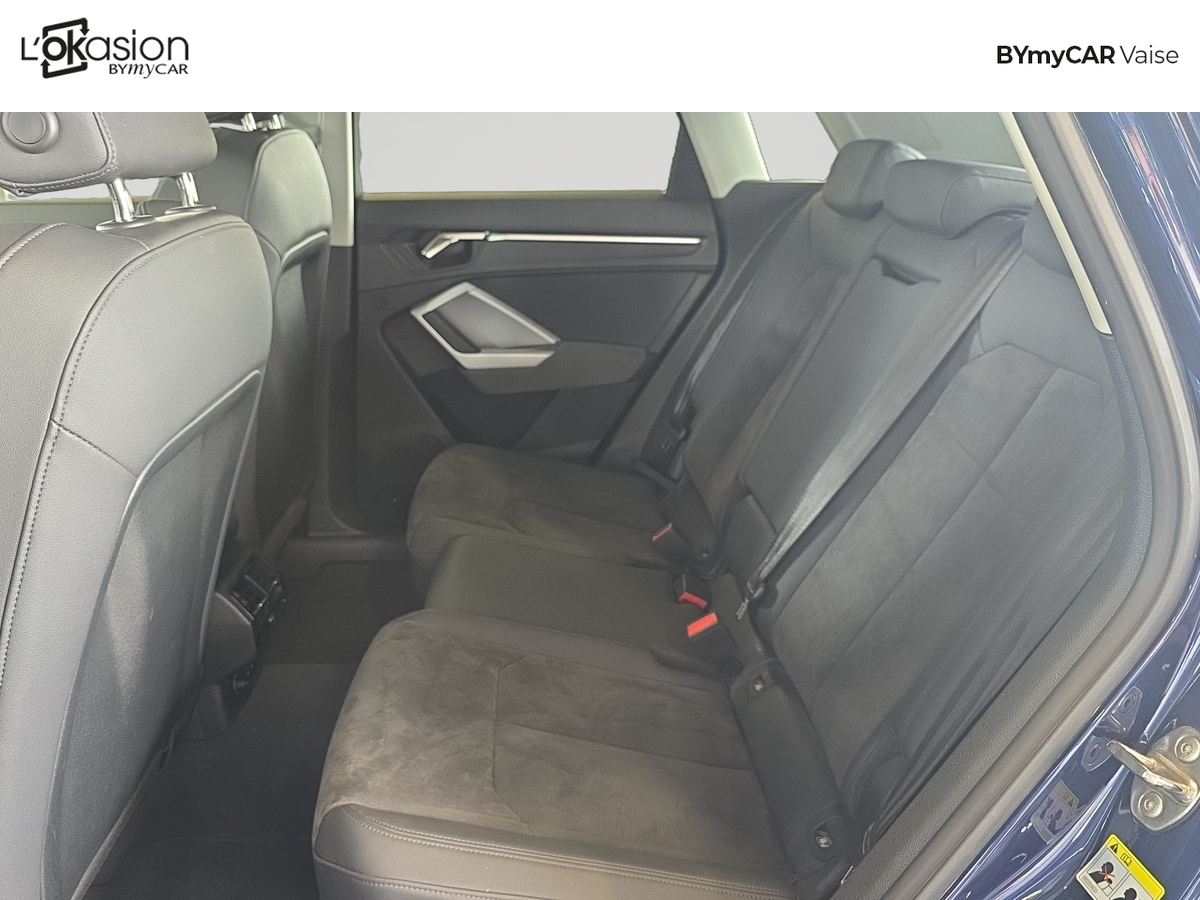 Audi Q3 35 TDI 150 ch S tronic 7 — photo 12