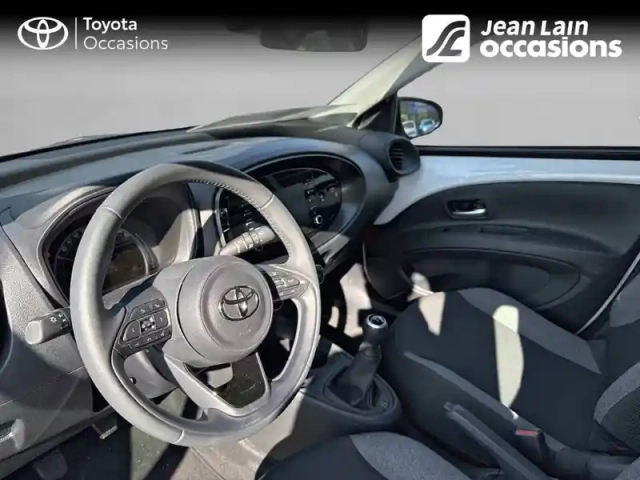 Toyota Aygo X 1.0 vvt-i 72 — photo 11