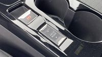 Peugeot 2008 BLUEHDI 130 S&S EAT 8 ALLURE PACK — photo 16