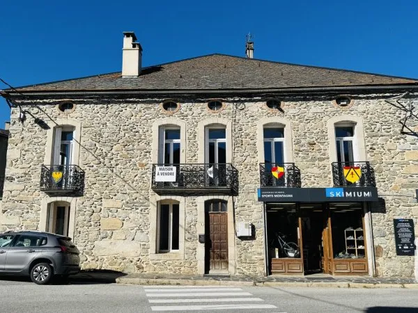 Maison 4 pièces 210 m²
