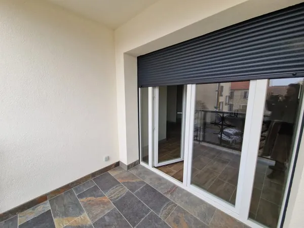 Bel appartement neuf avec terrasse !