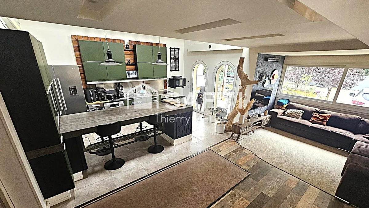 Photo 3