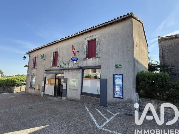 Local commercial 1 pièce 176 m²