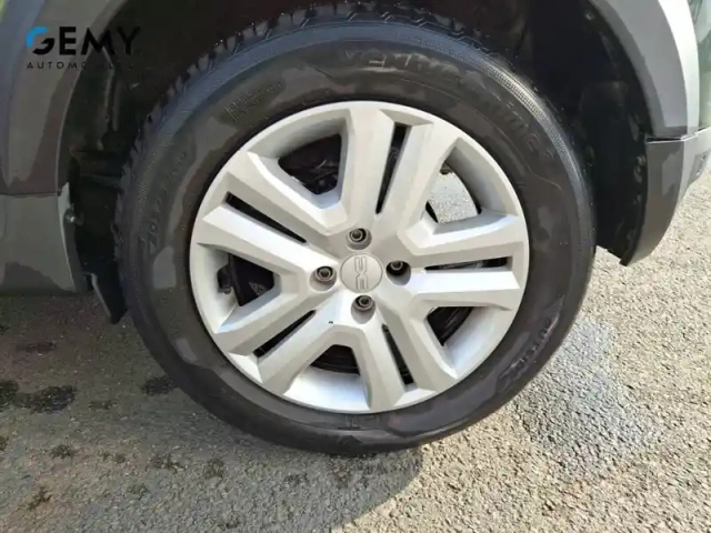 Dacia Sandero eco-g 100 — photo 11