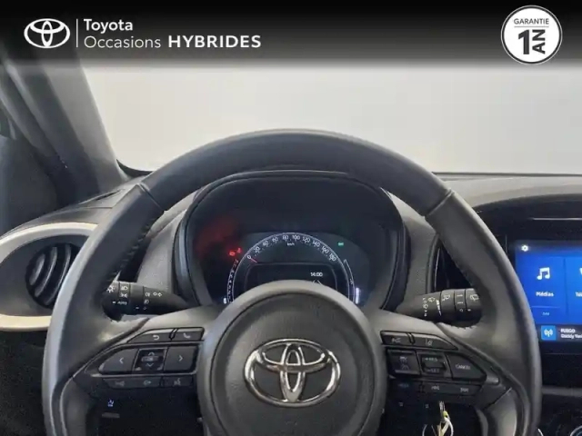 Toyota Aygo X 1.0 vvt-i 72ch design my24 — photo 13