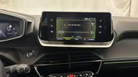 Peugeot 208 1.2 PureTech 100ch S&S GT EAT8 — photo 19