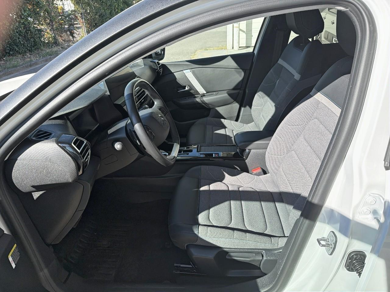 Citroën C4 bluehdi 130 s&s eat8 c-series — photo 9