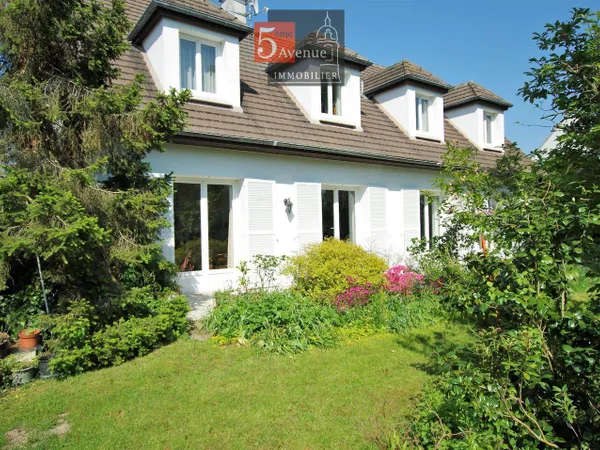 Maison 9 pièces 183 m²