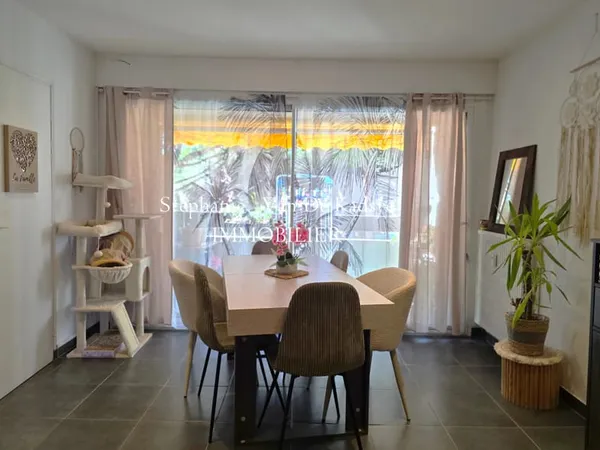 Appartement 4 pièces - 3chambres - 77m² - Balcon.