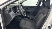 Dacia Duster 1.5 Blue dCi 115ch Essential 4x4 — photo 12